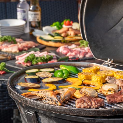 봄 BBQ 한정 평일 3시간☆전 16품☆음료 무제한 & 와규 사로인 포함 옥상 테라스에서 BBQ 코스【6000엔세금 별도】