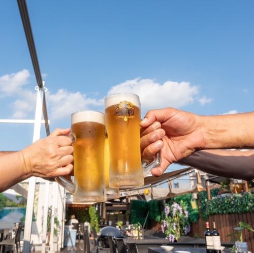 お昼からビアガーデンをお楽しみください♪