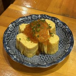 出汁巻き卵~いくらのせ~