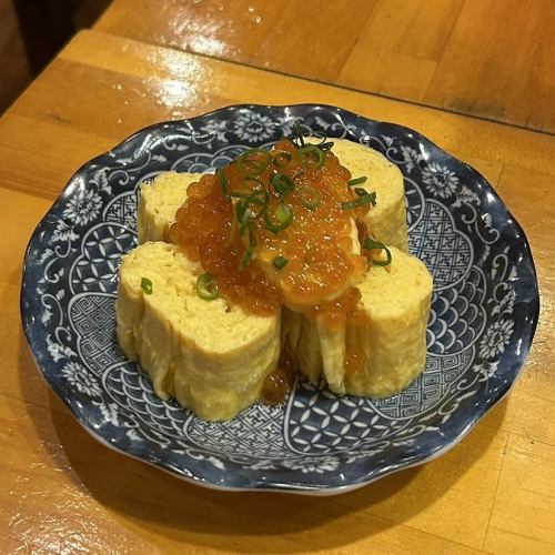 出汁巻き卵~いくらのせ~