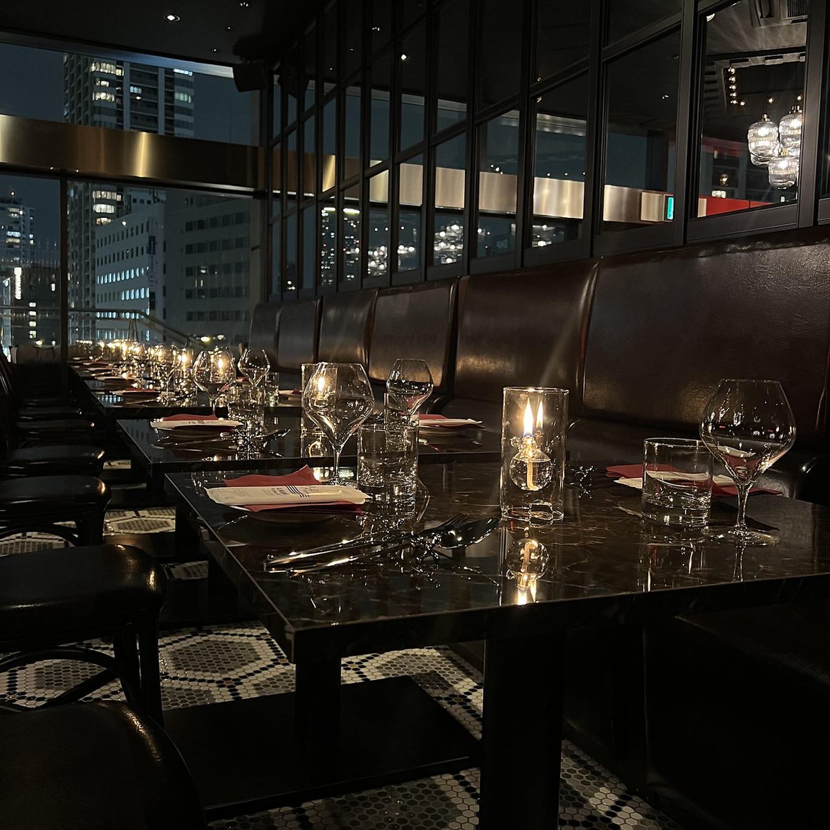 COMMA, popular in Umeda and Tennoji, has finally opened in Namba!! 140 seats including terrace seats with great atmosphere and VIP private rooms