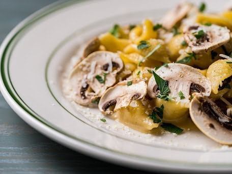 Pasta Conchiglie with Three Types of Cheese and Mushrooms