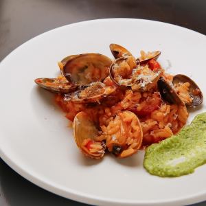 Fresh clam and semi-dried tomato risotto