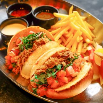 NEW! Lunch only! Pulled pork hamburger set with drink! 1980 yen