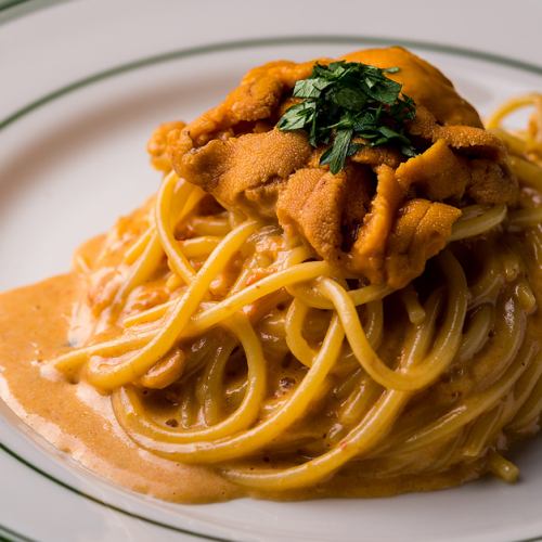 Rich sea urchin cream pasta
