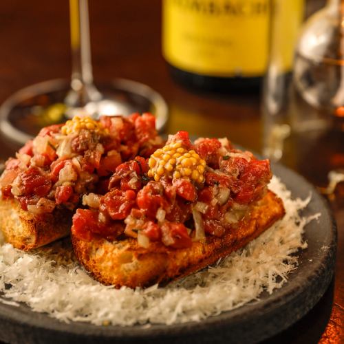 赤身モモ肉のブルスケッタ