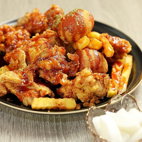 ≪特製のソースと揚げたてチキンがお酒との相性抜群☆≫ チキン各種 ￥1,958（税込）～※各種1種類ずつ提供