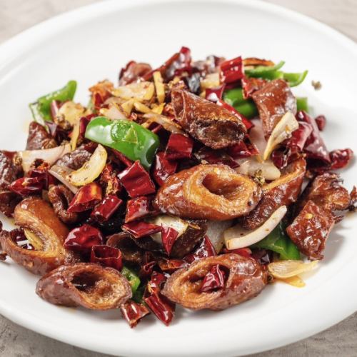 Crispy and fragrant stir-fried pork offal