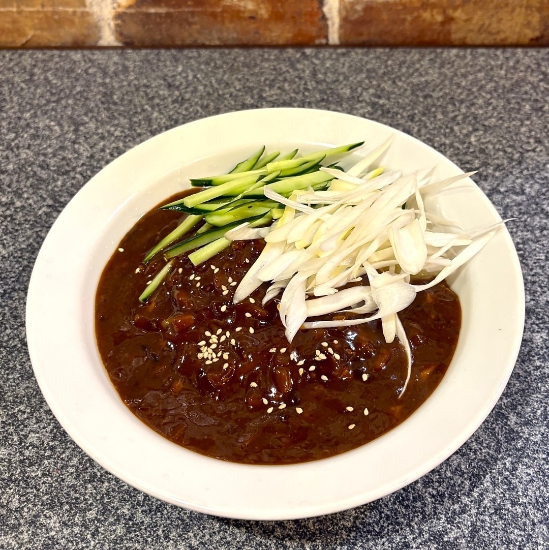 ランチもやっております!