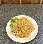 Cold dish of bean sprouts with sesame sauce