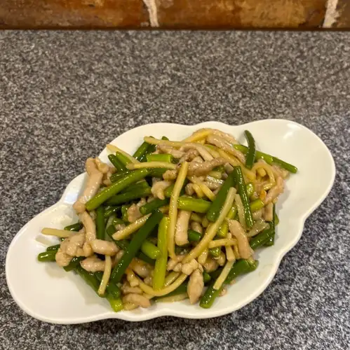 ニンニクの芽と豚肉炒め