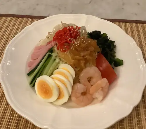 冷やし中華(夏季限定メニュー)