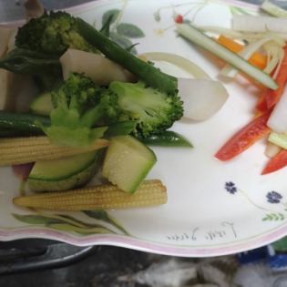 温野菜と生野菜のバーニャカウダソース