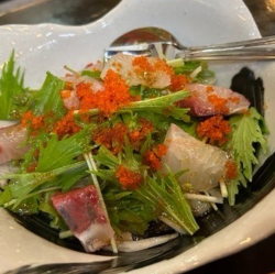 寿司屋の海鮮サラダ ハーフ