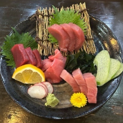 本マグロ食べ比べ