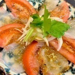 白身魚とトマトのカルパッチョ