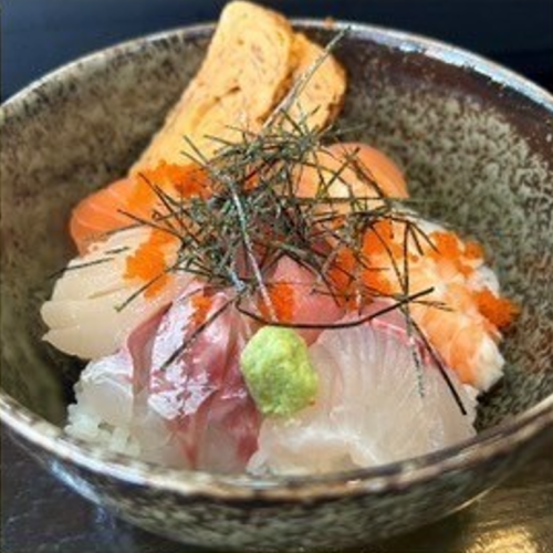 賄い海鮮丼