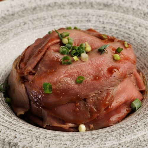 極潤!牛タンのローストビーフ丼