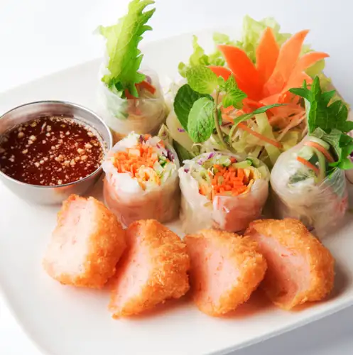 生春巻きと海老のすり身揚げ
