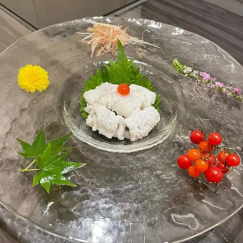 Pike conger sashimi (summer only)