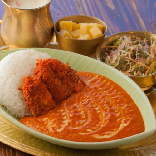 【チキンカツカレーランチ】ボリューム満点&味も絶品!