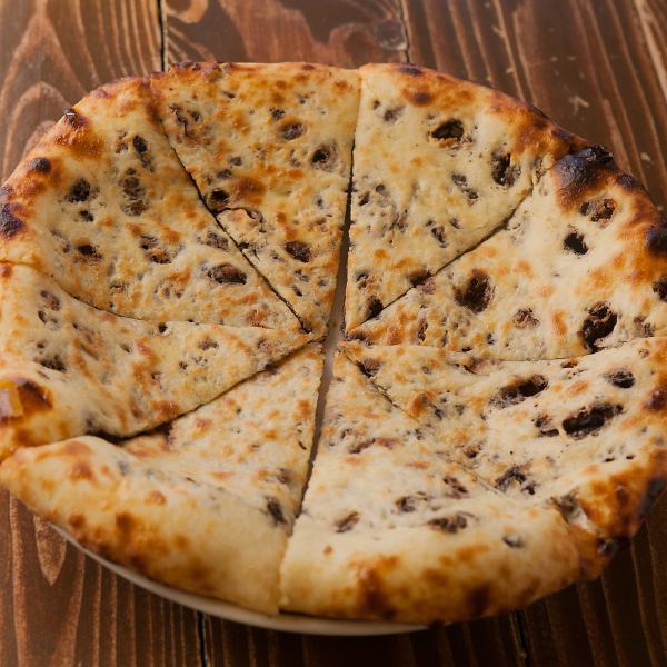 【ブラックサンダーナン】リピーター続出中!やみつき食感が◎