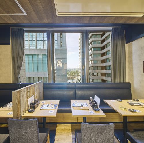 부담없이 평상시 사용할 수있는 테이블 좌석을 각종 준비하고 있습니다!