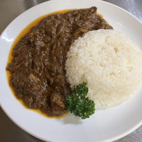 十勝和牛と若牛の牛タンカレー