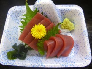 Tuna red meat sashimi