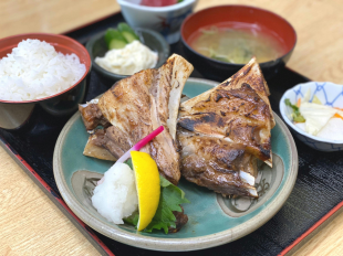 Tuna and jaw meat set meal