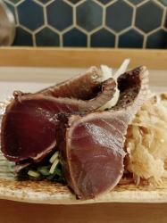 Our specialty! Straw-grilled bonito topped with ponzu sauce