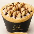 【名物・クレープ】甘さ控えめでなめらかなクリーム×しっとり香ばしい生地♪華やかで写真映えするスイーツ
