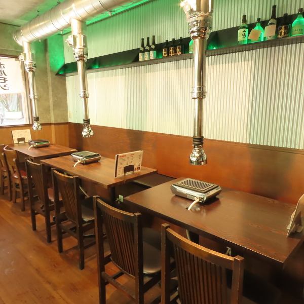 [Approximately 1 minute walk from the south exit of Higashi-Nagasaki Station] All seats are at tables with ducts! The restaurant is modeled after a Yakiniku restaurant in town that you can casually go to on a regular basis.The interior of the store can be freely laid out to suit your private occasion! Please contact us if you have a large group of guests! We also accept banquets, private reservations, year-end parties, and New Year's parties.