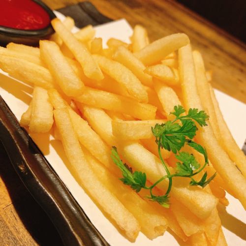 Fried dumplings / potato fries