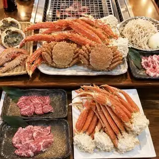 3 대게 뷔페 코스 ◆ 100 분제 ◆ 17980 엔 (세금 별도) + 1650 엔 (세금 별도)으로 100 분 음료 무제한 붙일 수 있습니다!