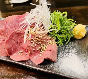 Beef liver sashimi sesame oil