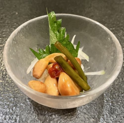 Pickled fresh garlic from Chofu