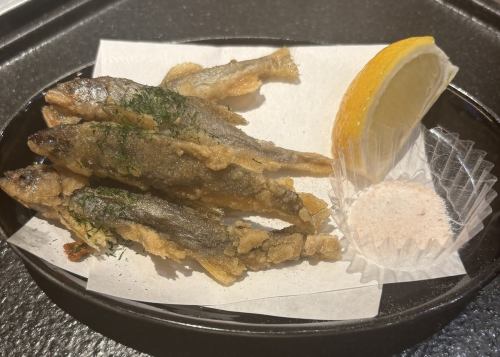 岐阜県産　稚鮎の唐揚げ