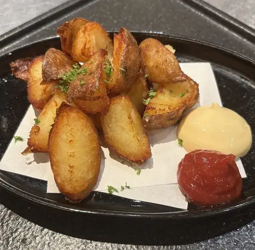 Kita Akari potato fries