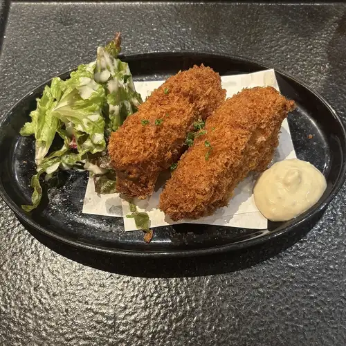 來自廣島縣的巨型炸牡蠣