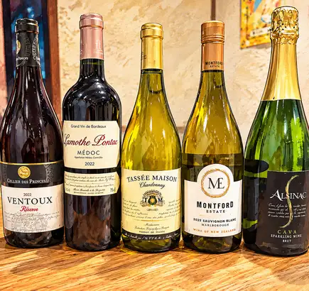 Monday to Thursday only: All-you-can-drink of 5 types of wine for 2,000 yen (draft beer and other drinks not included). Last order is 90 minutes. Seating time: 120 minutes.
