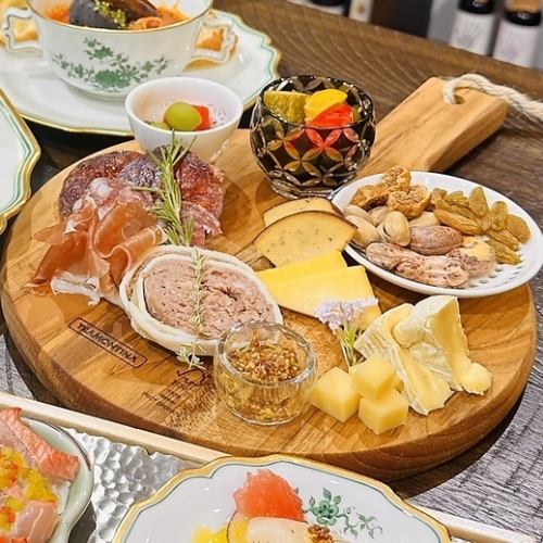 Luxurious natural cheese