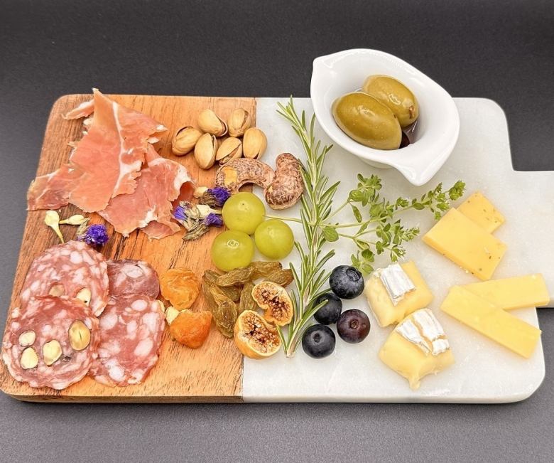 豪华奶酪拼盘