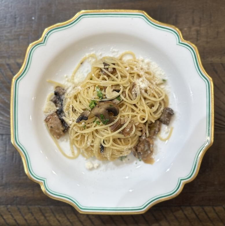 ポルチーニ茸のアーリオ・オーリオ・スパゲティーニ