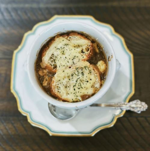Beef bone broth French onion soup