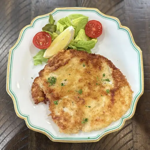 特色午餐：维也纳炸肉排（德式柠檬鸡胸肉排）