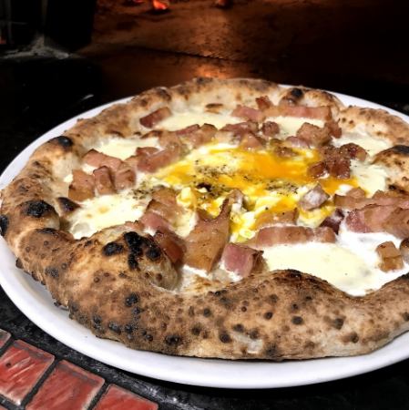 人气披萨“Carbonara”