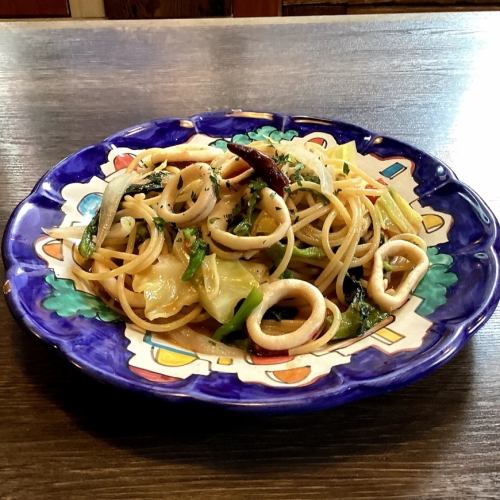 イカと季節野菜のペペロンチーノ