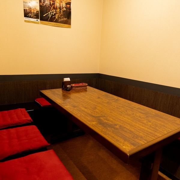 まるでリゾート！異国情緒あふれる空間で、わいわい賑やかに食べ飲み放題パーティー！SNS映え間違いなしの店内で、心ゆくまで盛り上がろう！