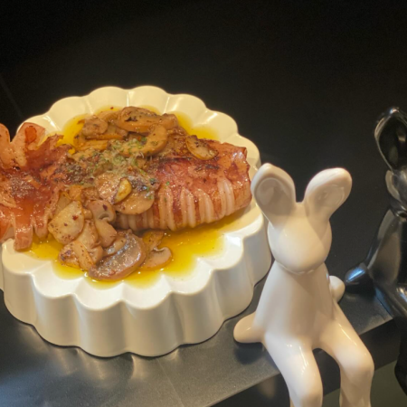 丸ごとイカのアヒージョ